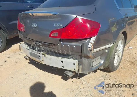 2013 Infiniti G37 Journey z USA, uszkodzony, nr VIN JN1CV6AP1DM716128